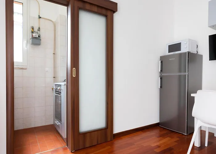 Italianway Easy - Carlone 5 Apartment Milan